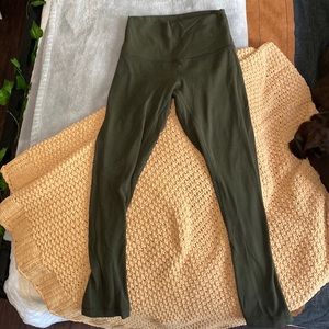 Lululemon Leggings Size 2 cropped